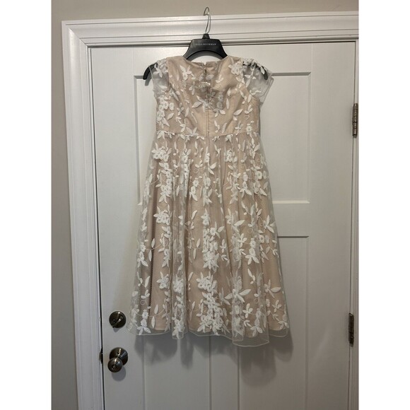 Davids Bridal Flower Girl Dress Ivory Champagne Lace Sleeve Midi Length Size 14 - Picture 7 of 9